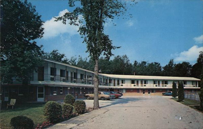 Flamingo Motel - Vintage Post Card